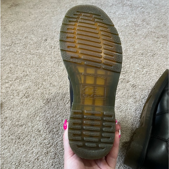 Doc Martens Chelsea boot - Picture 4 of 9